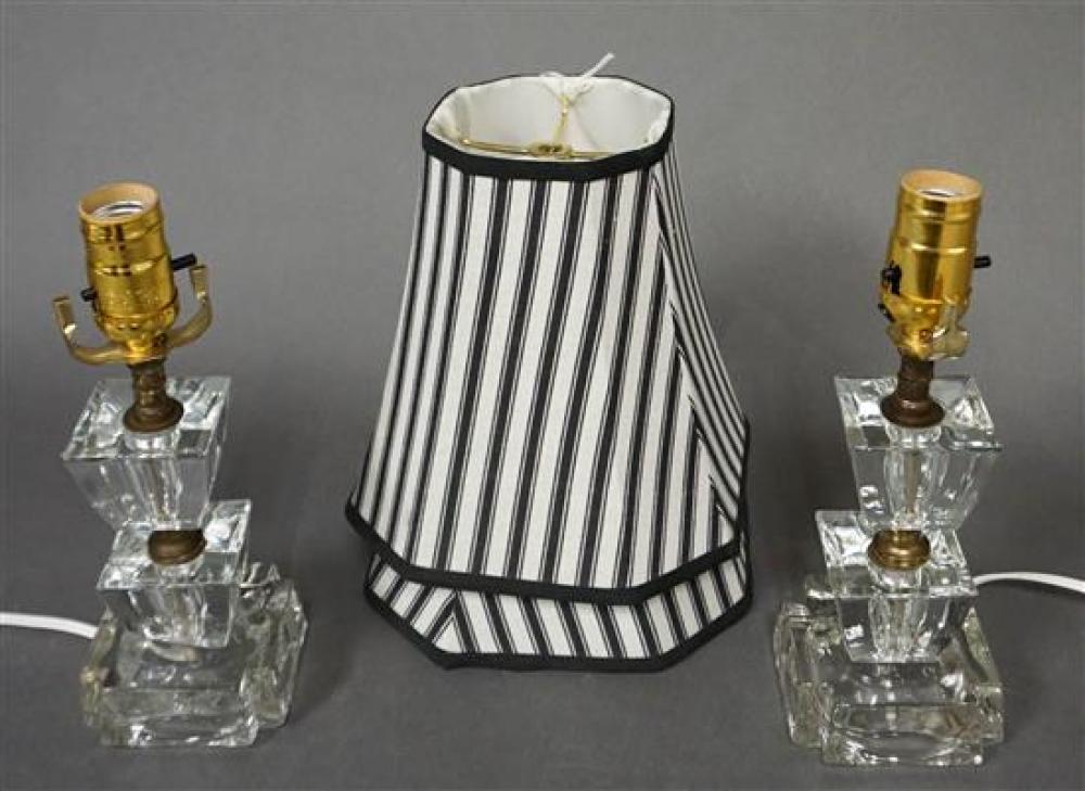 PAIR CRYSTAL TABLE LAMPS LACKING 3217dc