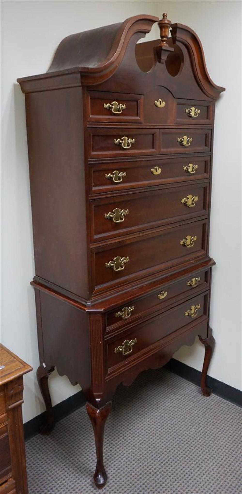 BASSETT QUEEN ANNE STYLE MAHOGANY 32181d