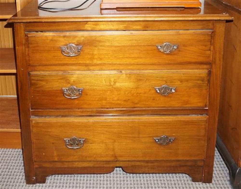 EARLY AMERICAN STYLE FRUITWOOD