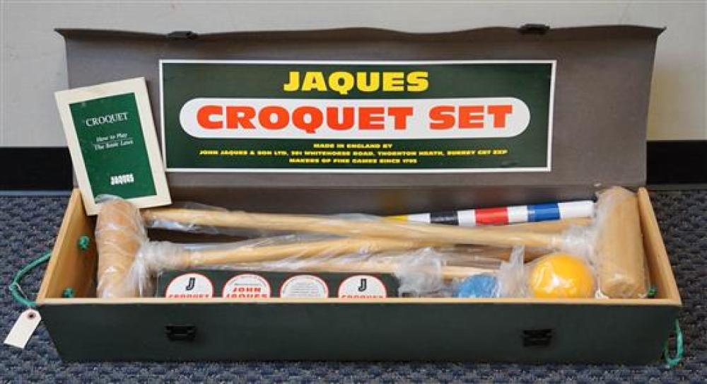 JAQUES CROQUET SET WITH CASEJaques