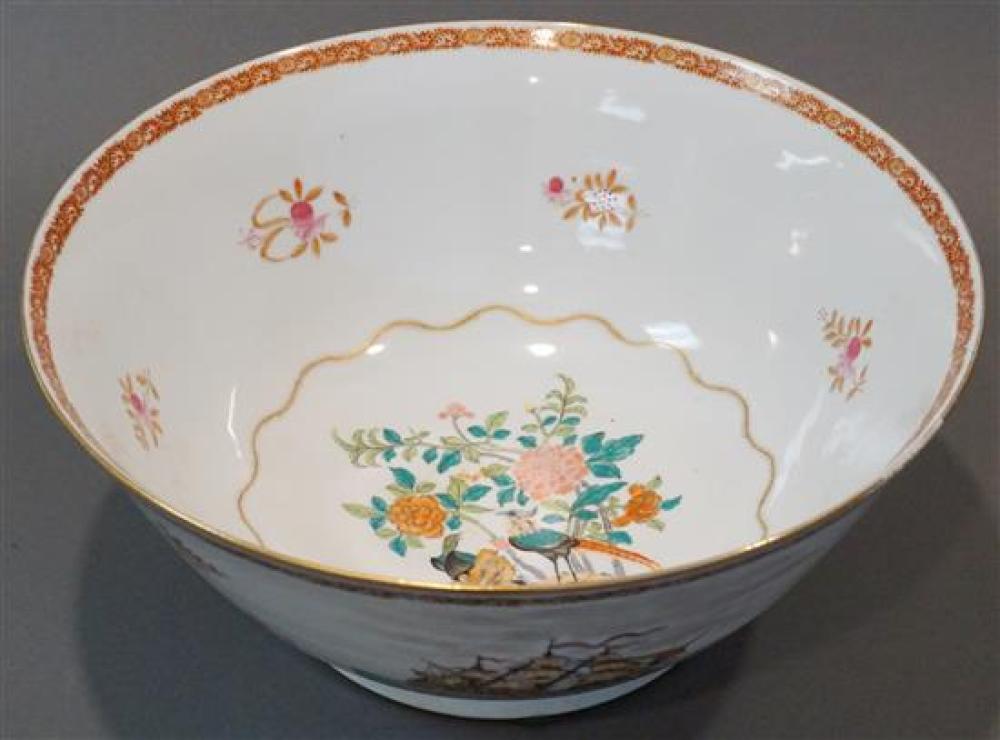 CHINESE EXPORT TYPE DECORATED PORCELAIN 3219c3