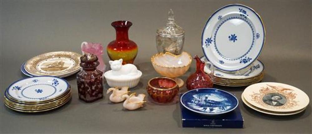 COLLECTION WITH ASSORTED GLASSWARE  321a87