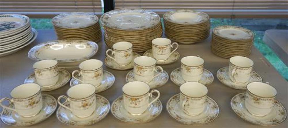 NORITAKE SALISBURY 73 PIECE DINNER 321ad1