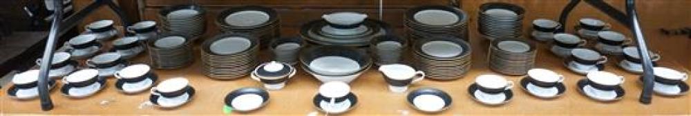 NORITAKE BENEDICTA 154 PIECE PORCELAIN 321b03