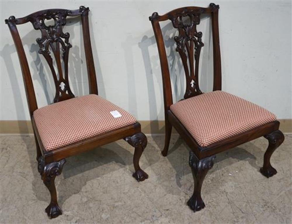 PAIR CHIPPENDALE STYLE CARVED MAHOGANY 321b21