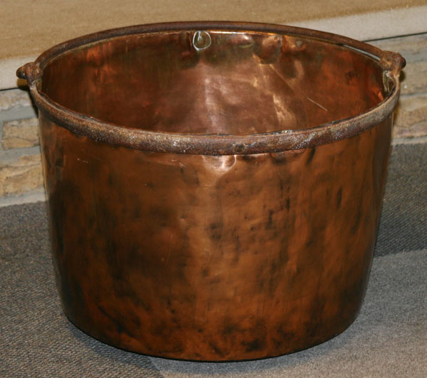 Large copper pot kettle with bail 502c5