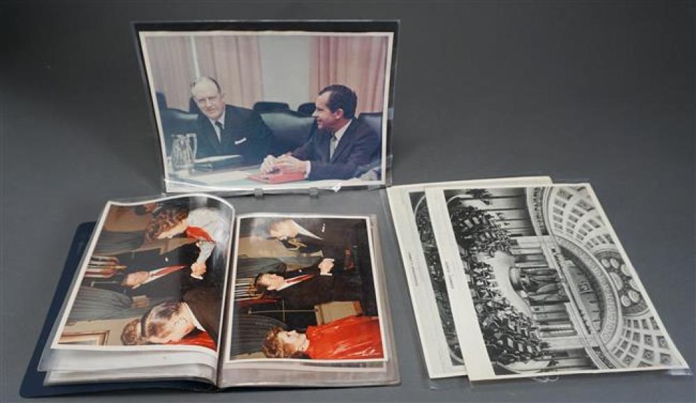 COLLECTION OF PRESIDENTIAL PHOTOGRAPHS 3243b5