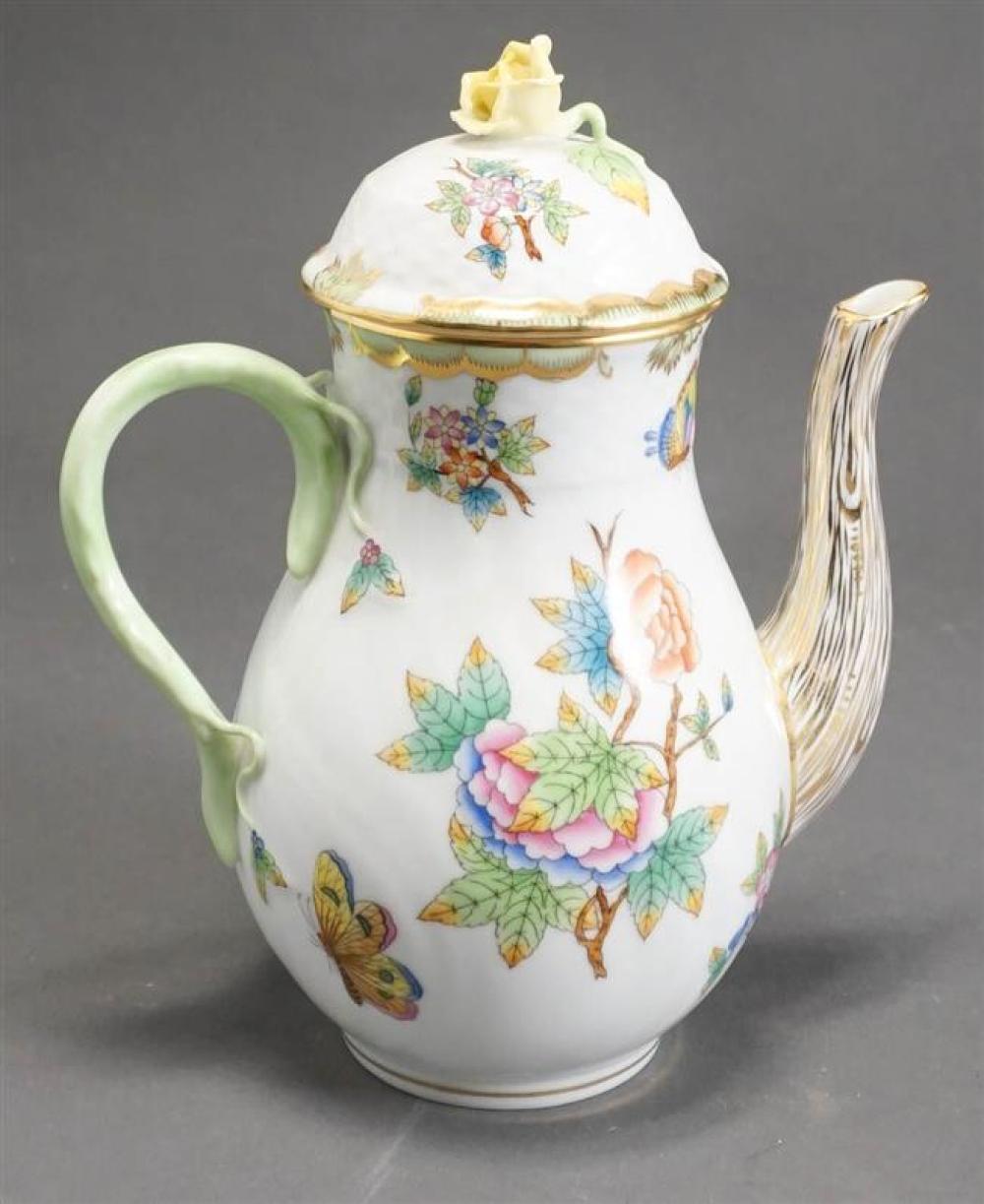 HEREND QUEEN VICTORIA PATTERN PORCELAIN 324419