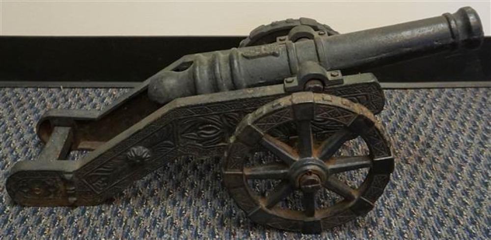 CAST IRON AND WOOD MODEL OF A CANNON  3245fe
