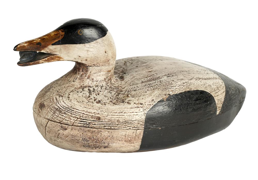PAINTED CARVED WOOD DECOY DUCKunsigned;