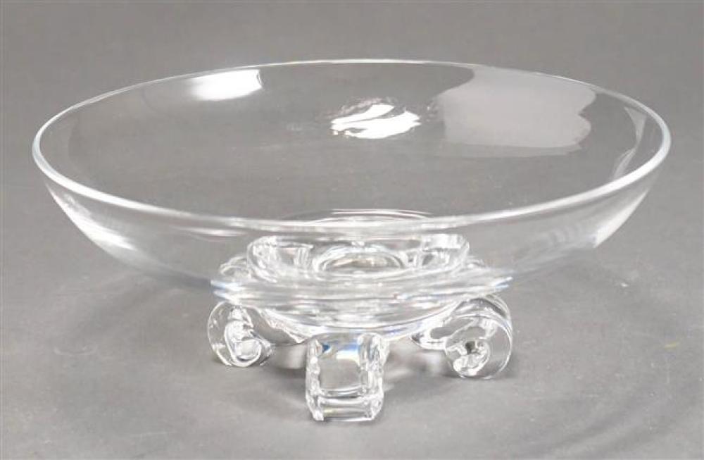 STEUBEN CRYSTAL FOOTED BOWL, H: 3 IN,