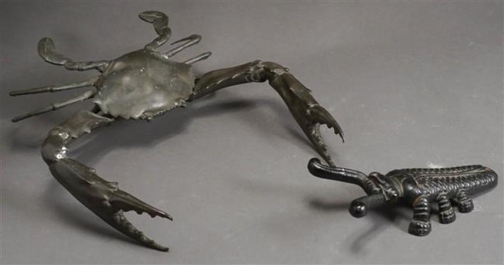 PATINATED METAL FIGHTING CRAB AND