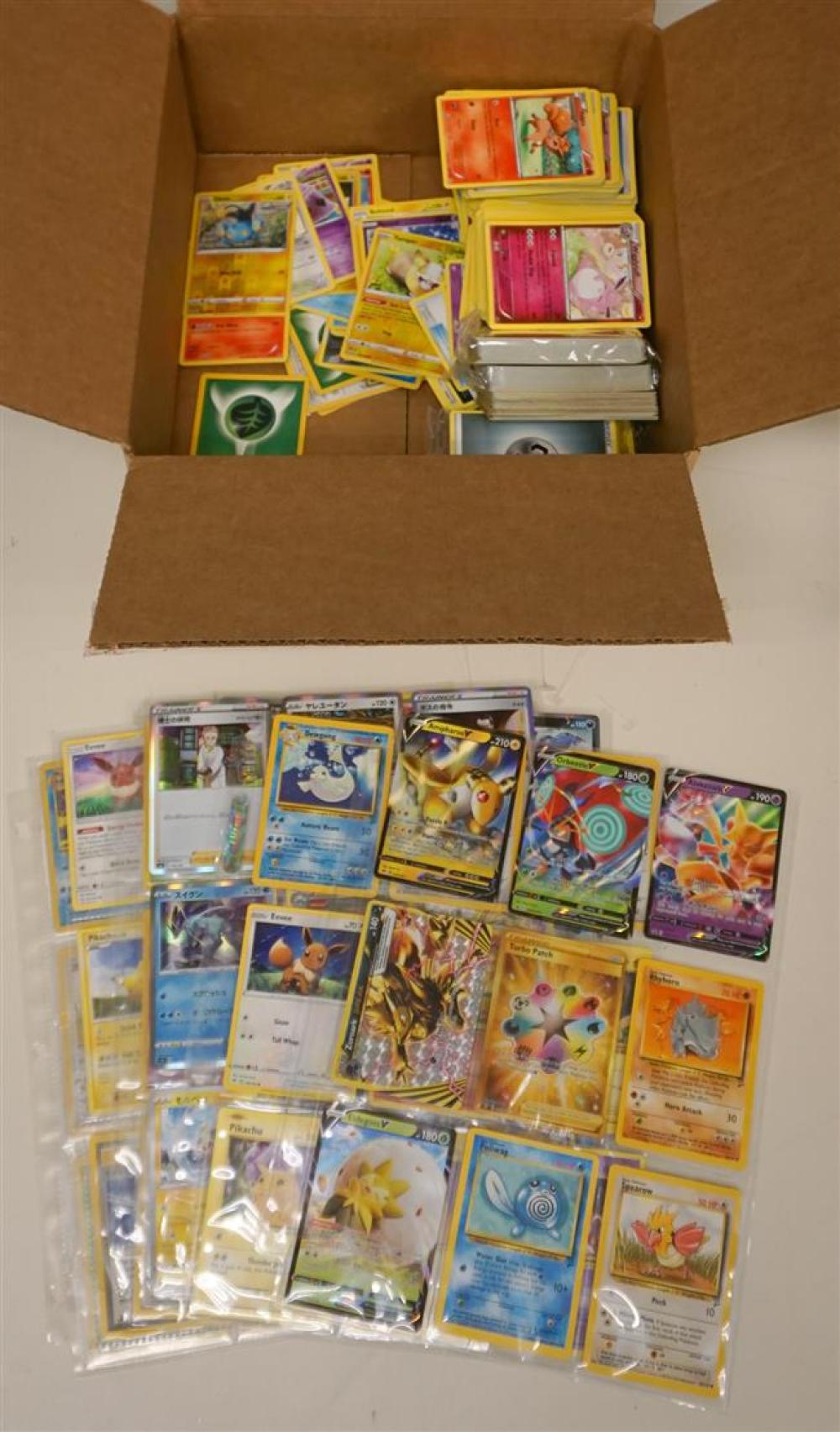 COLLECTION OF POKEMON CARDSCollection 324c70