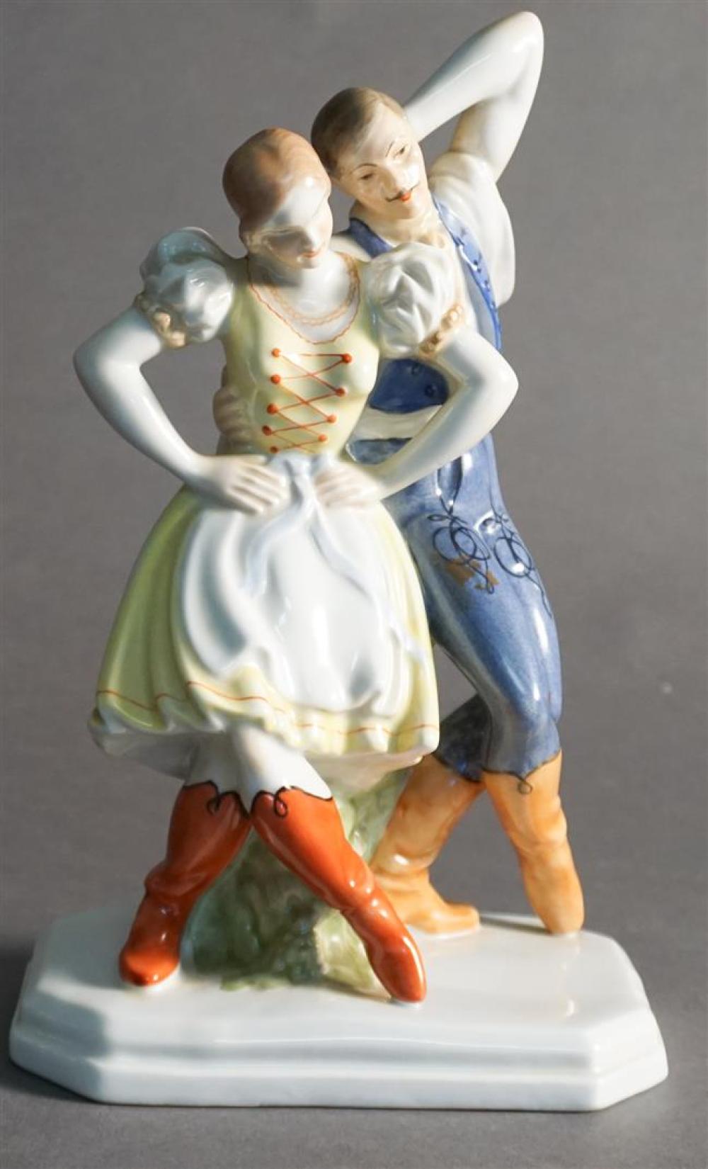 HEREND PORCELAIN FIGURE OF TWO DANCERS,