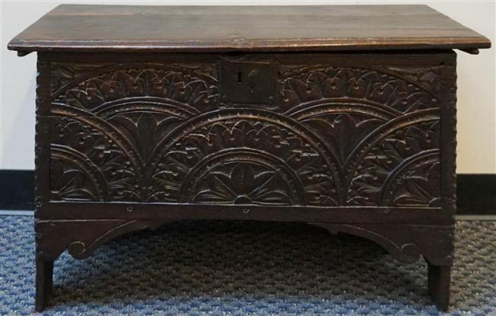 JACOBEAN CARVED STAINED OAK SMALL 324d77