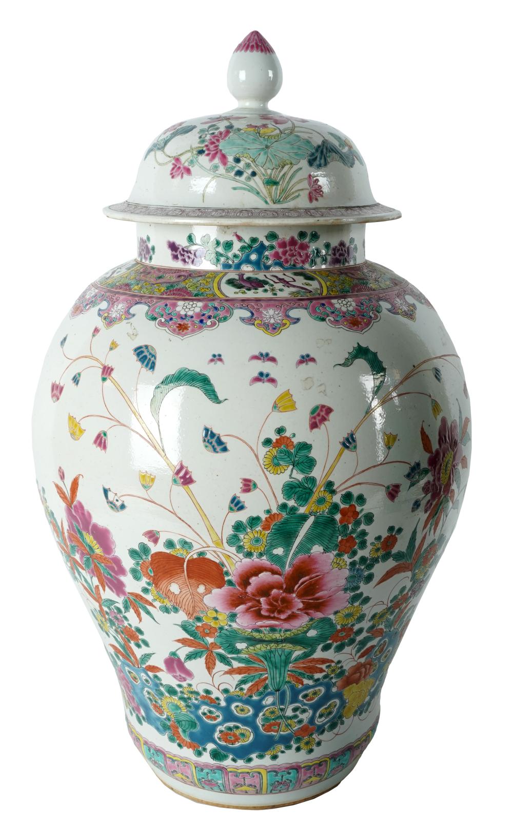 LARGE CHINESE FAMILLE ROSE ENAMELED