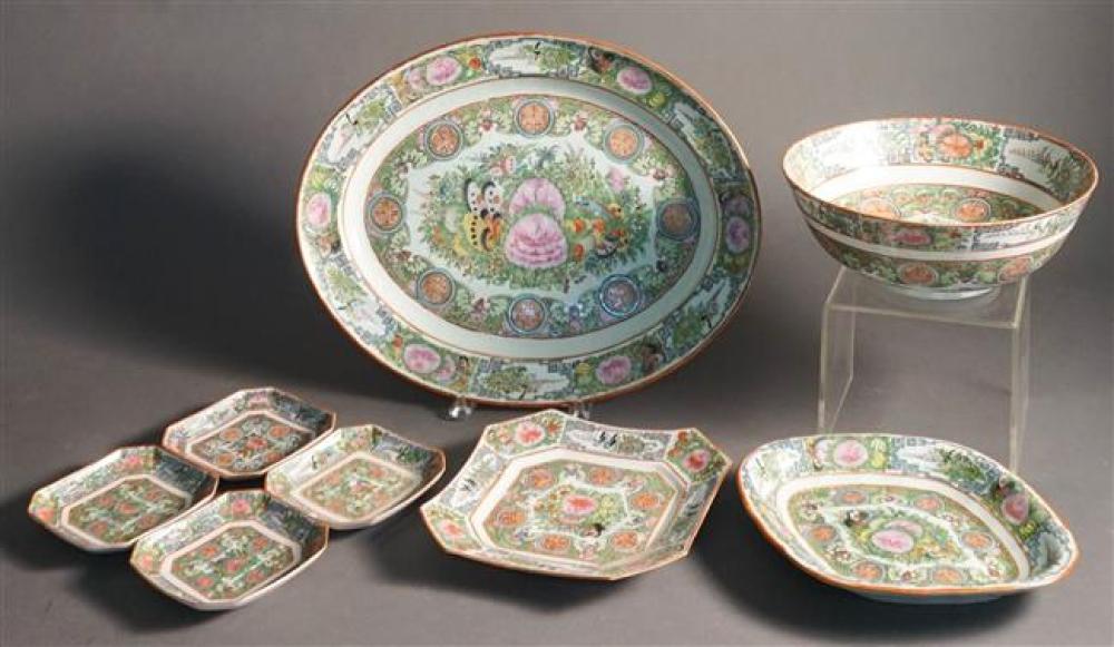 EIGHT ROSE MEDALLION PORCELAIN 324dd9