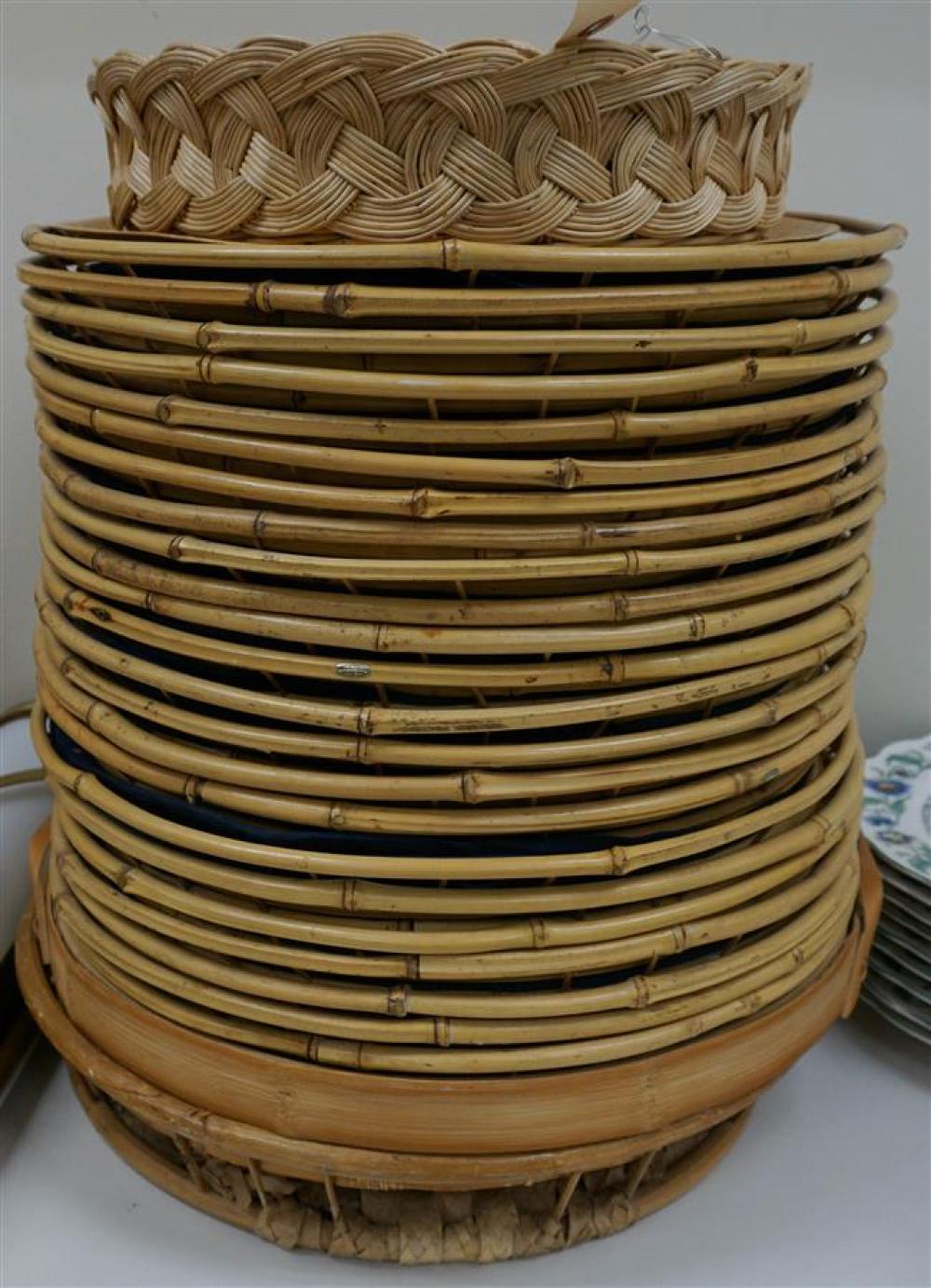 THIRTY FIVE RATTAN AND WICKER ROUND 324e90