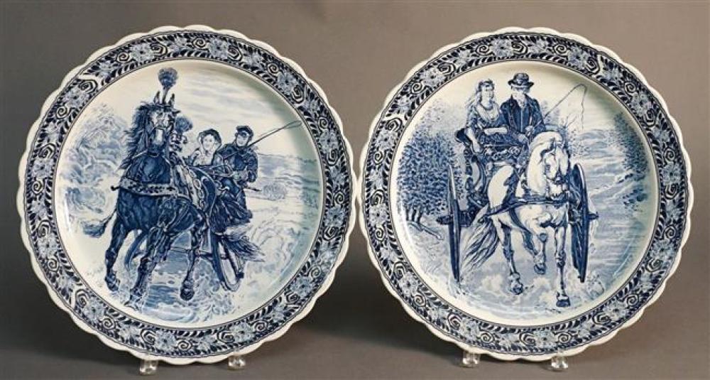 PAIR OF DELFT TYPE BLUE AND WHITE