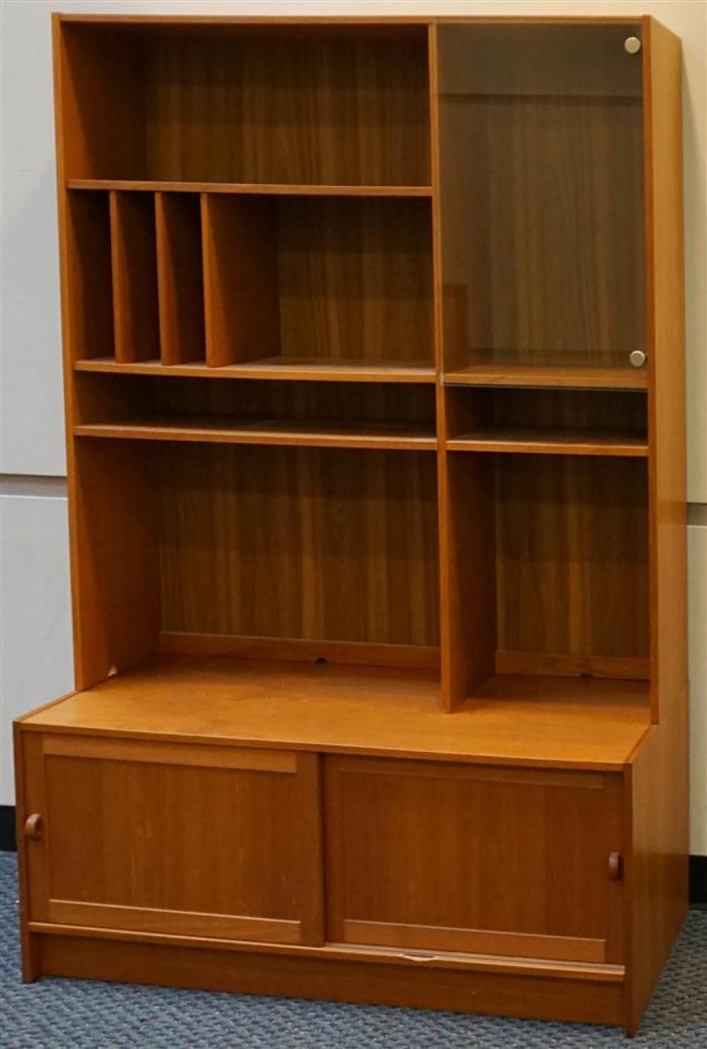 DANISH TEAK FINISH HUTCH CABINETDanish 325022