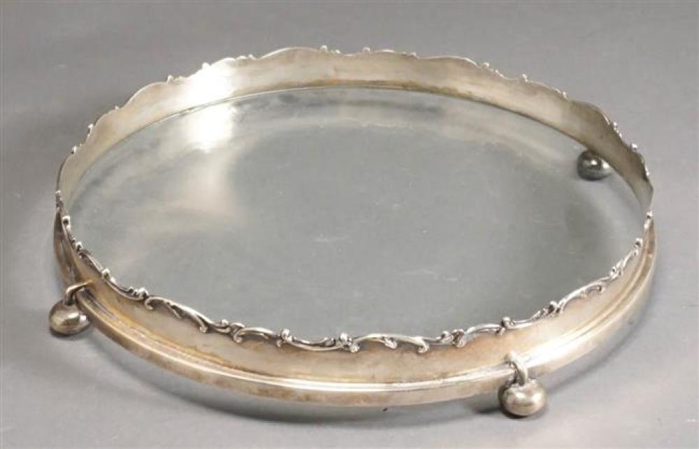 SILVER MOUNTED GLASS ROUND TRAYSilver