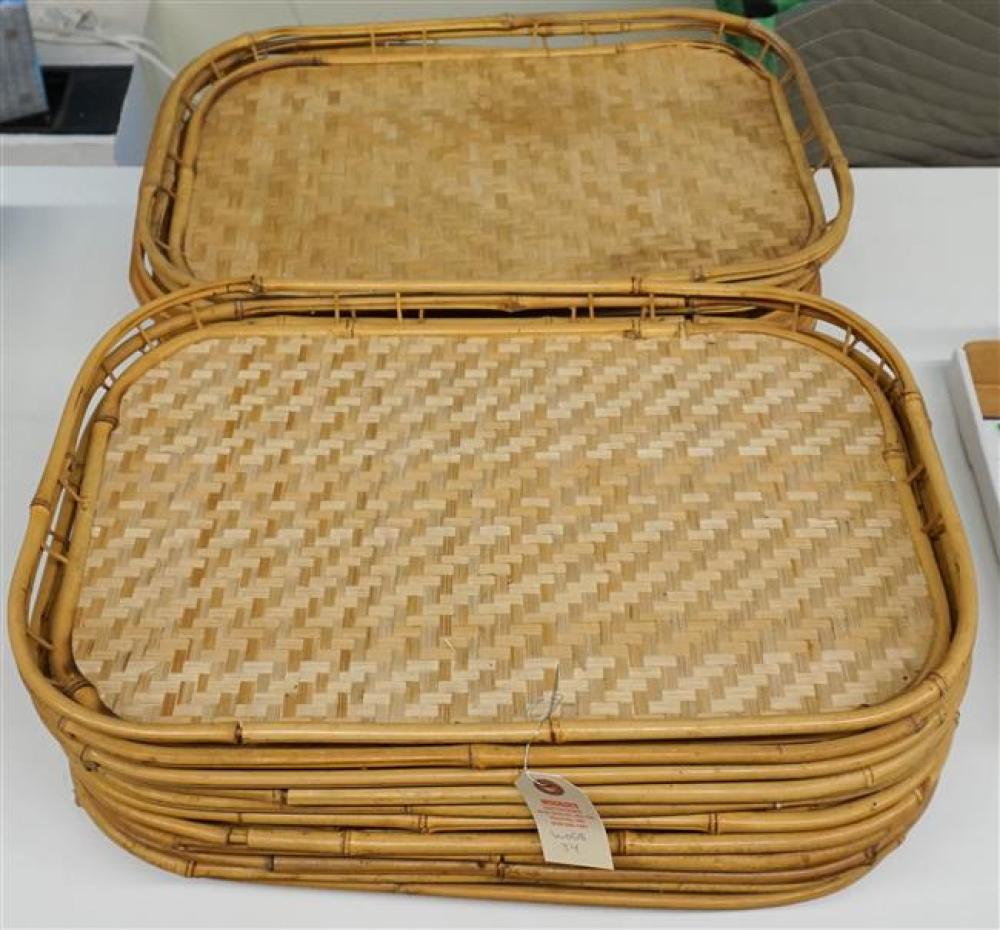 COLLECTION OF RATTAN TRAYSCollection 3251e7
