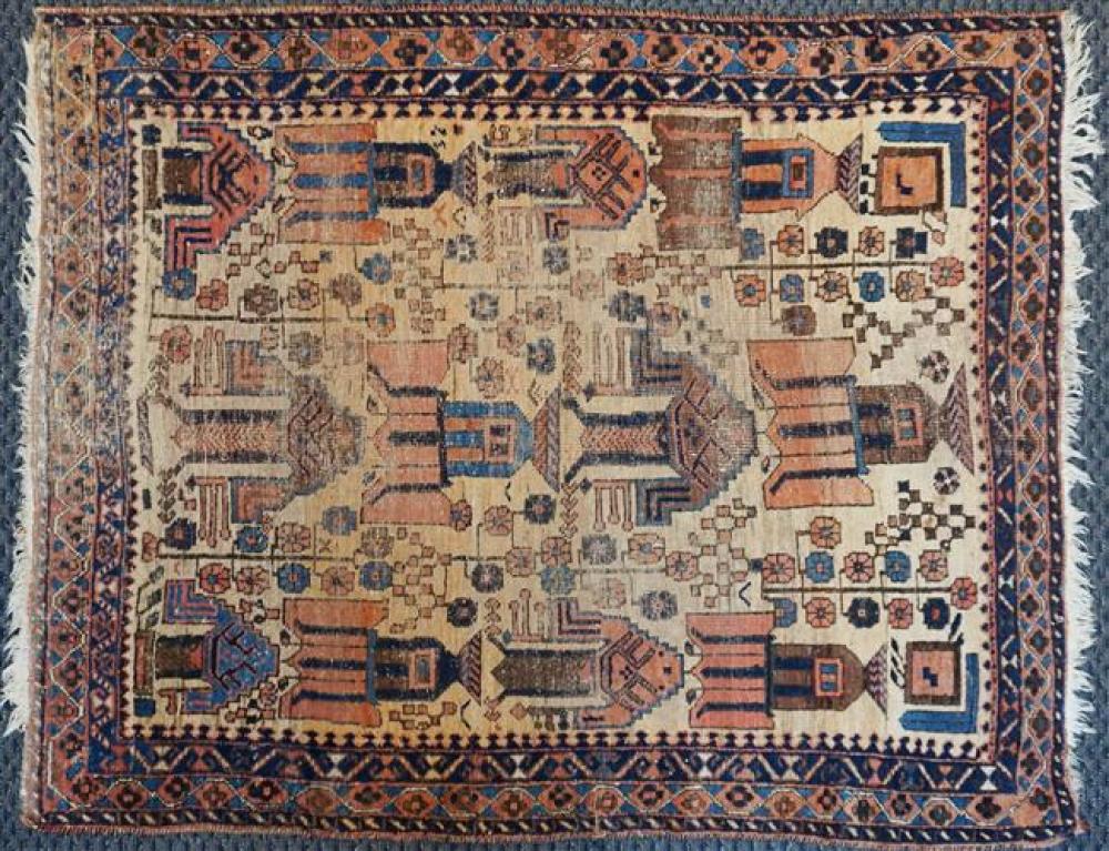 CAUCASIAN SCATTER RUG 5 FT 3 IN 32527d