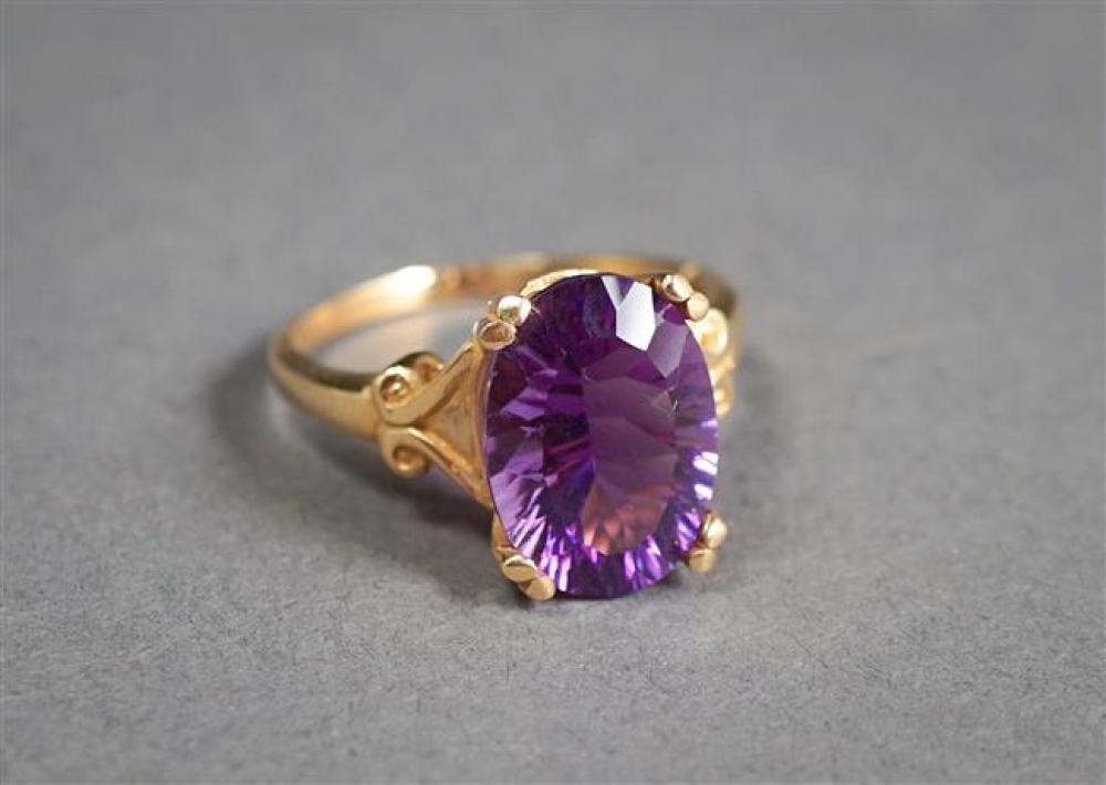 14 KARAT YELLOW GOLD AMETHYST RING 3252f3