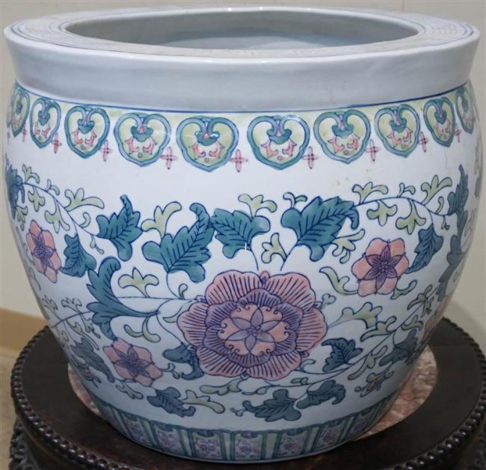 CHINESE FAMILLE ROSE PORCELAIN