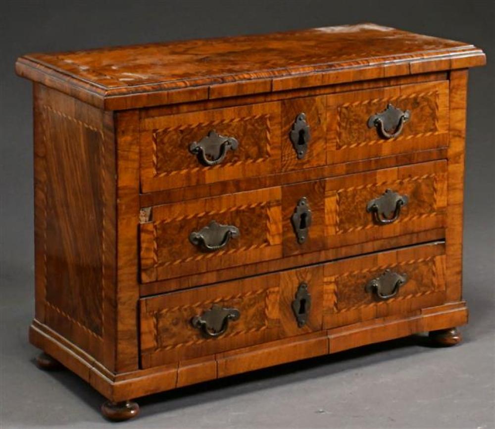 SOUTH GERMAN INLAID WALNUT DIMINUTIVE 32546c