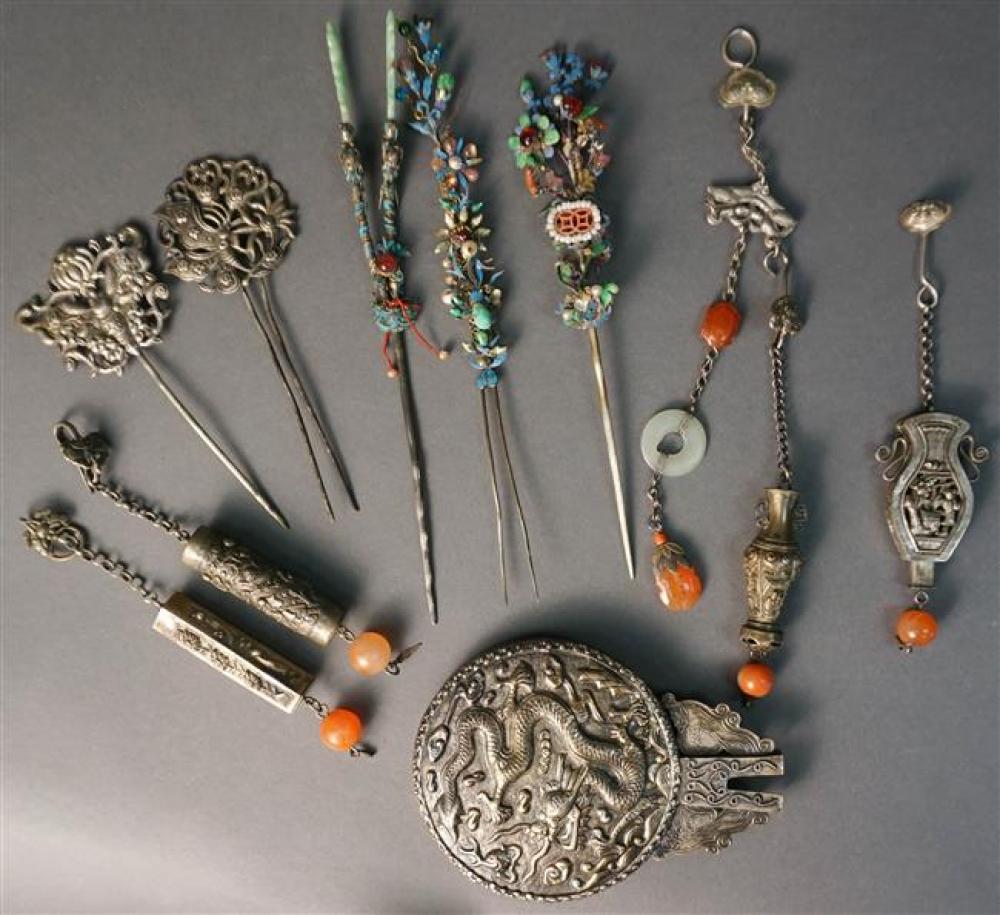 COLLECTION WITH CHINESE SILVER