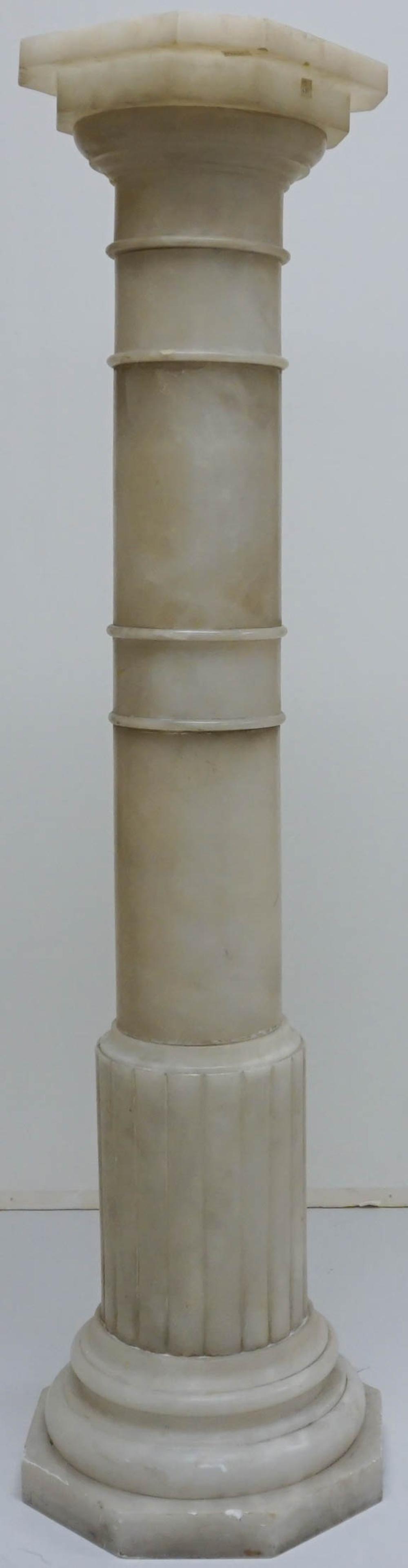 CONTINENTAL ALABASTER PEDESTAL  32556f