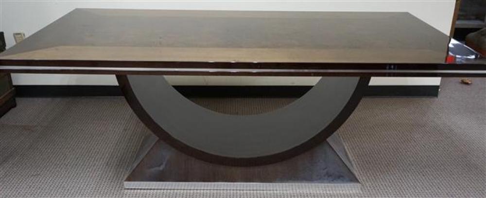 ITALIAN LACQUER DINING TABLE WITH