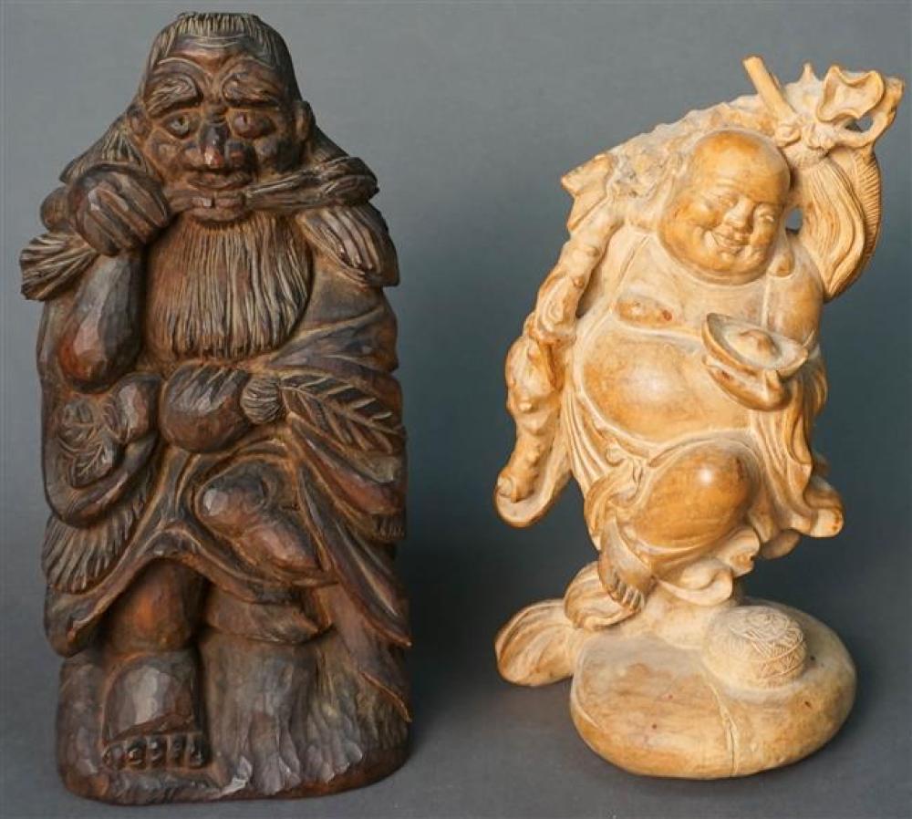 TWO JAPANESE CARVED WOOD FIGURES  32559c