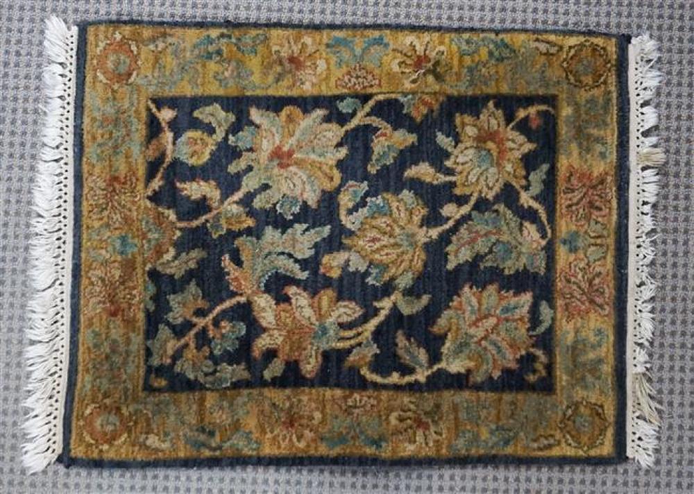 INDO CHINESE RUG 2 FT 8 IN X 2 3255fa