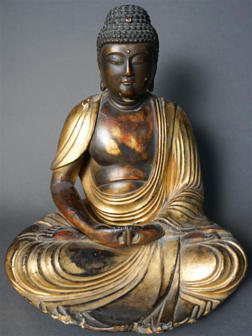 JAPANESE GILT AND LACQUER SEATED 325625