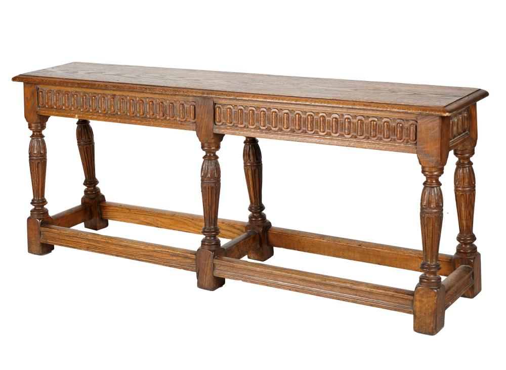 ENGLISH CARVED OAK BENCH19th century;