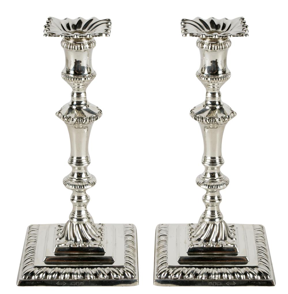 PAIR OF EDWARD VII SILVER CANDLESTICKSJohnson  325773