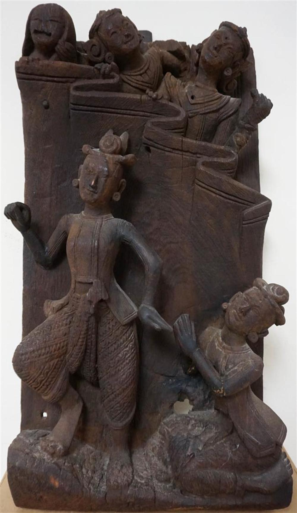 INDONESIAN RELIEF CARVED WOOD STELE 3257d4