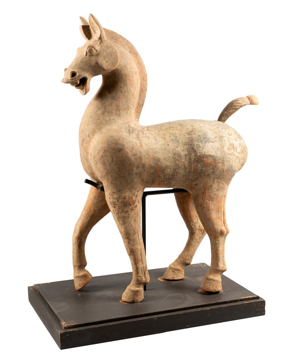 CHINESE TANG STYLE TERRACOTTA HORSE 32581f