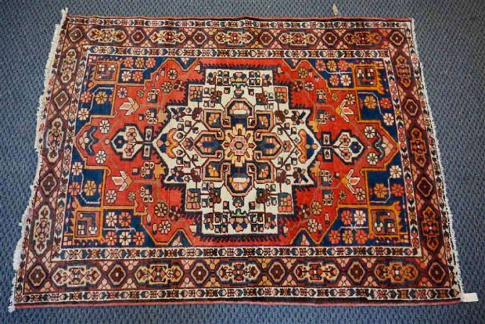 BAKHTIARI RUG 5 FT X 6 FT 5 INBakhtiari 3258cd