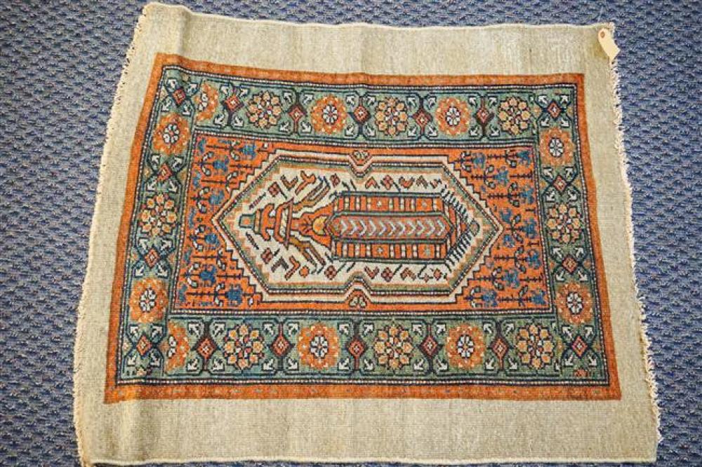 SARAB RUG, 3 FT 1 IN X 3 FT 8 INSarab