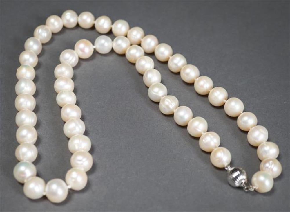 STERLING SILVER BAROQUE PEARL NECKLACE  3235ed