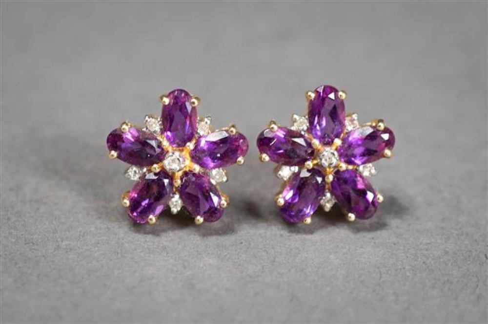 PAIR OF 14 KARAT YELLOW GOLD AMETHYST 32360c