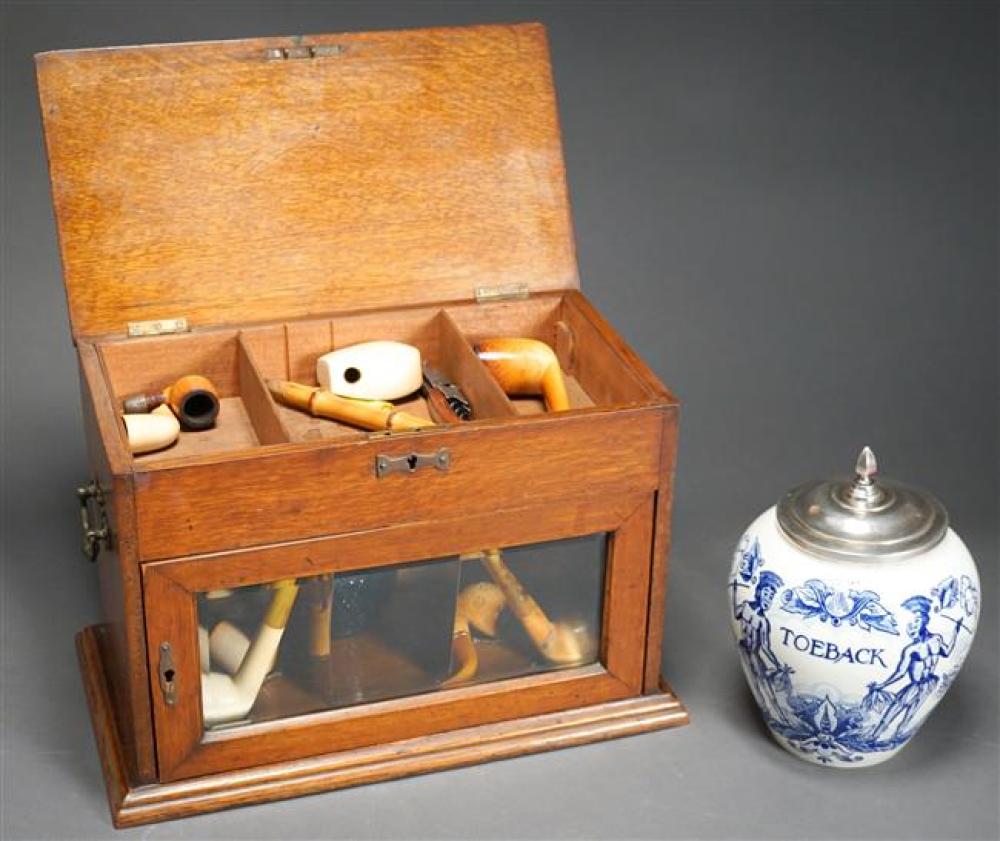 OAK PIPE TOBACCO BOX WITH ASSORTED