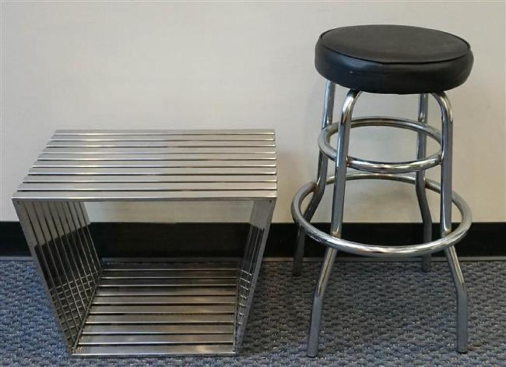 STAINLESS STEEL BENCH AND A STAINLESS 323842