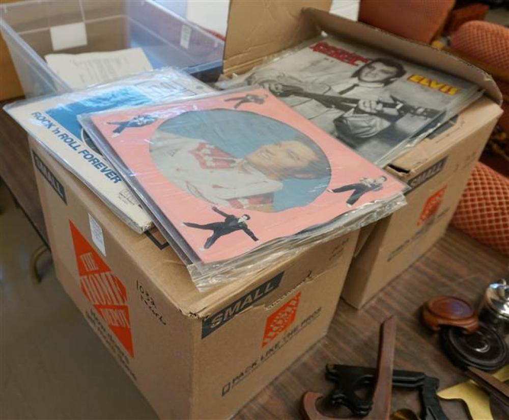 COLLECTION OF MOSTLY ELVIS PRESLEY LPSCollection