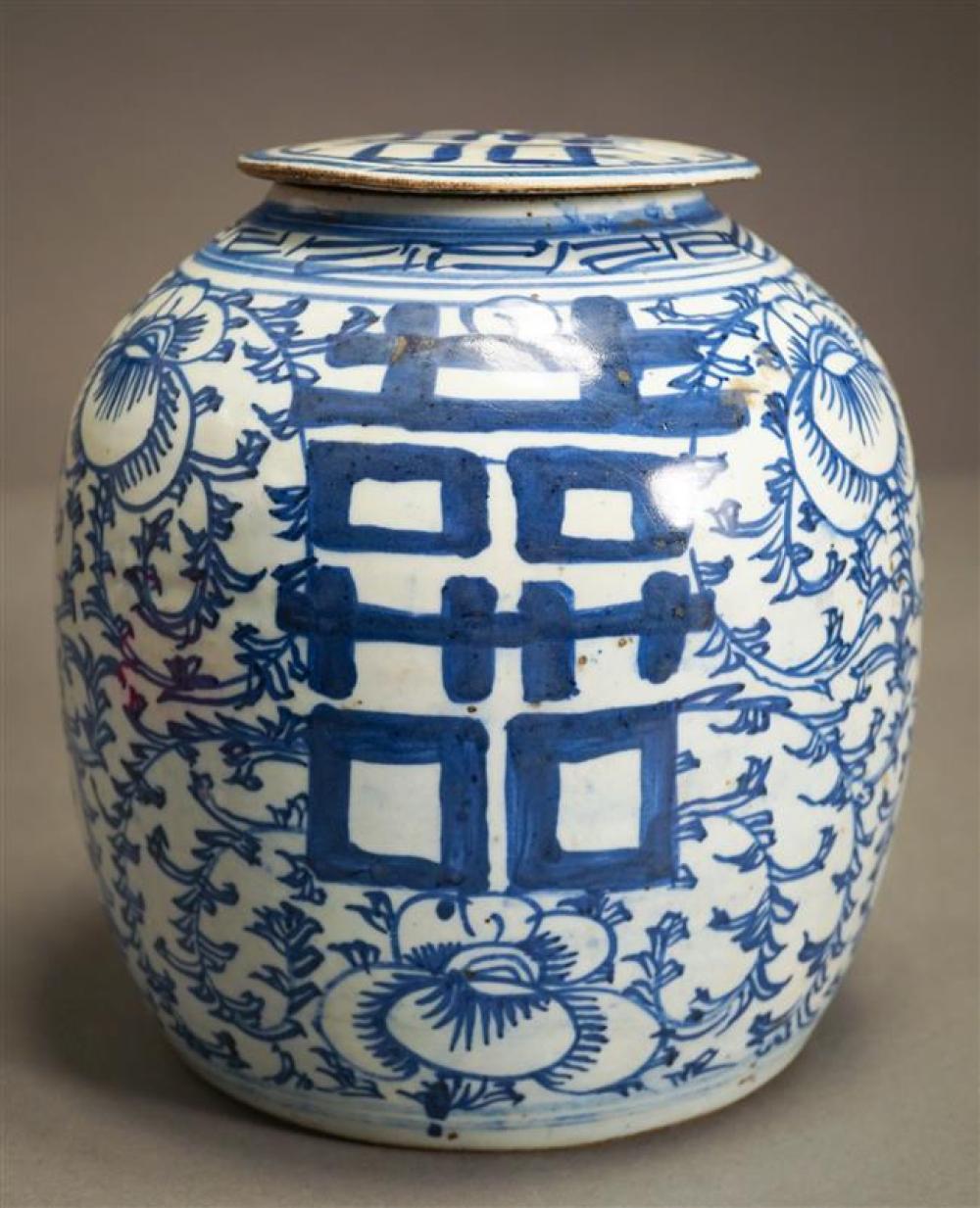 CHINESE BLUE AND WHITE GINGER JAR  3238eb