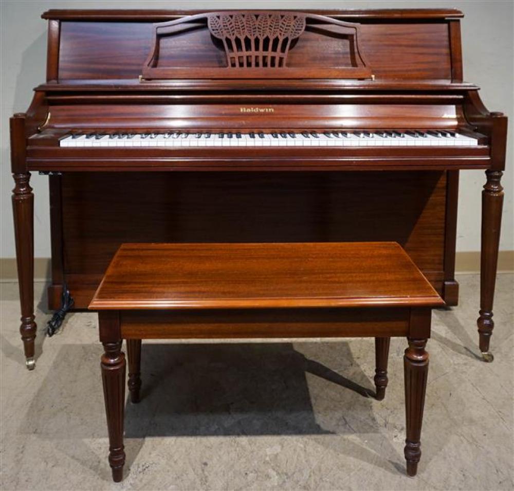 BALDWIN MAHOGANY SPINET PIANO AND BENCHBaldwin