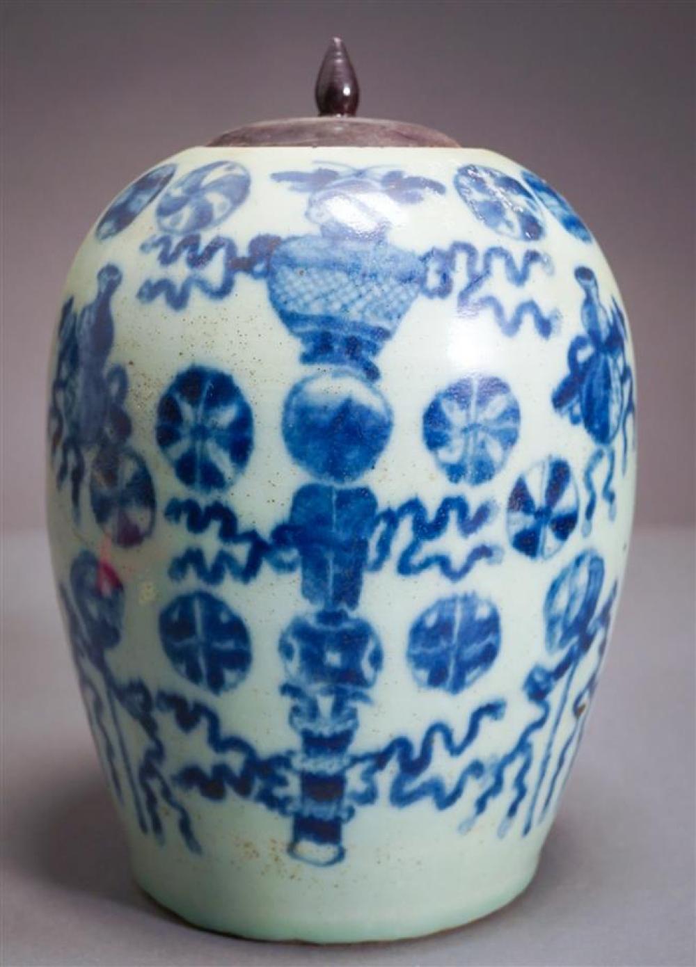 CHINESE CELADON GLAZED GINGER JAR  32395a